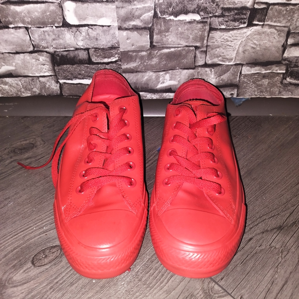 Red Converse